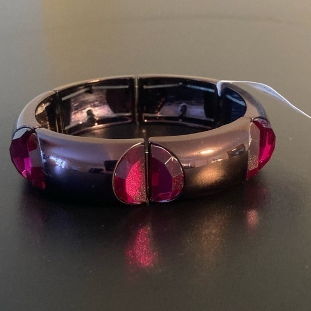 Pink and black crescent gem bracelet
